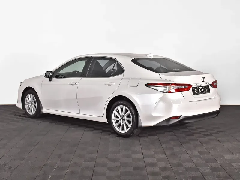 Toyota Camry, 2021, фото 2
